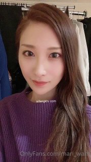.PPS清纯姑娘是怎么样玩滴蜡的#萝莉#滴蜡